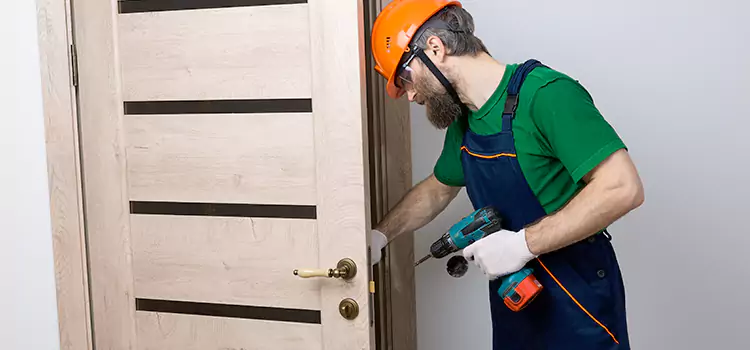 Replace Internal Door Handle with Lock Eastmont